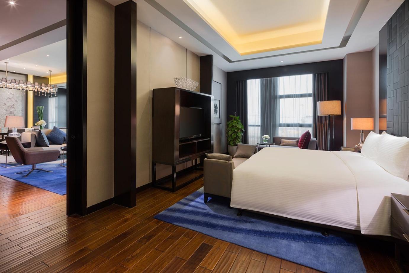 ว่านต้า เรล์ม อู่ฮั่น Hotel ภายนอก รูปภาพ